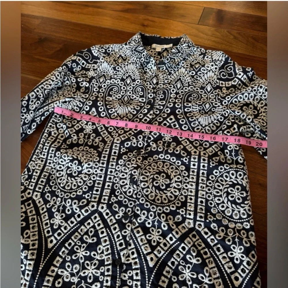 Chico's Eyelet Billow Button Down Long Sleeve Shirt
Size 8 - Picture 10 of 10